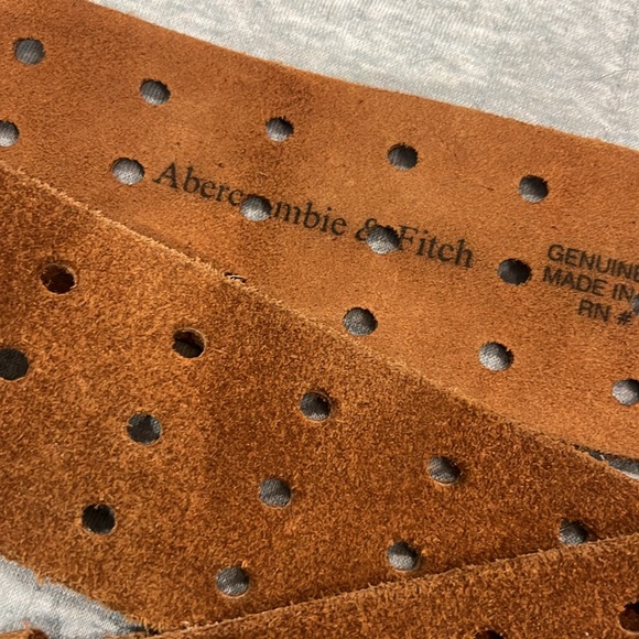 Abercrombie & Fitch leather belt - Picture 2 of 4